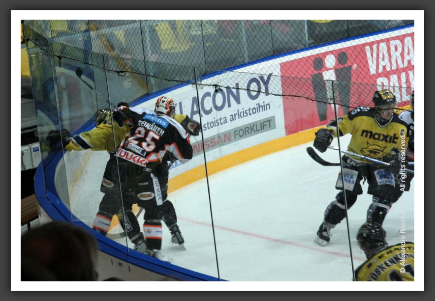 051013_IceHockey_43
