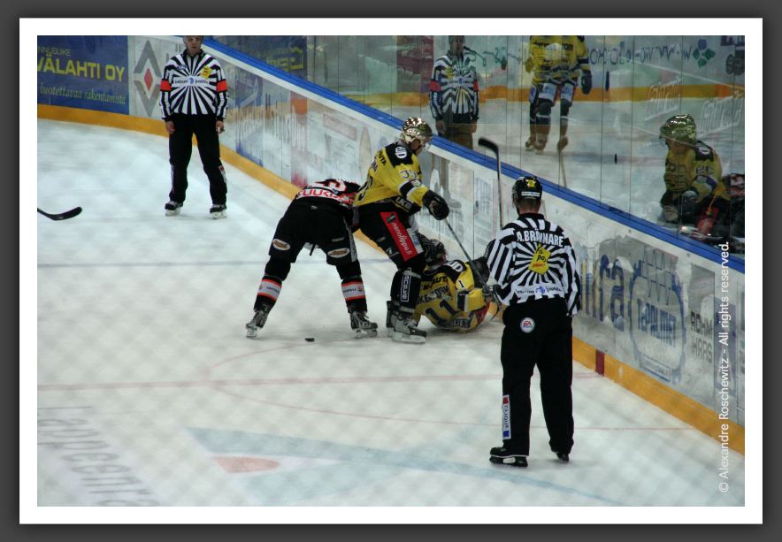 051013_IceHockey_44